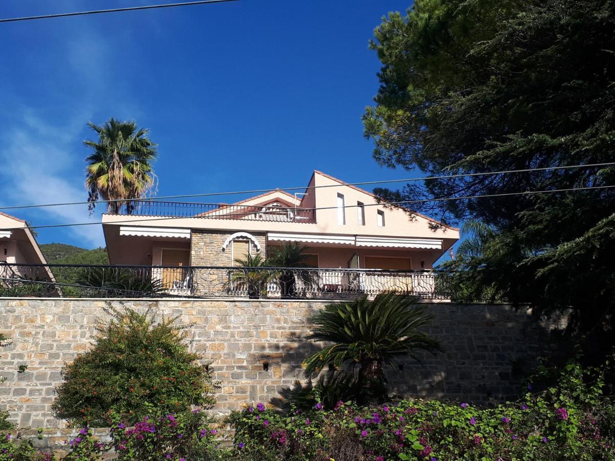 Apartamento Rifugio Societa Semplice Ospedaletti Exterior foto