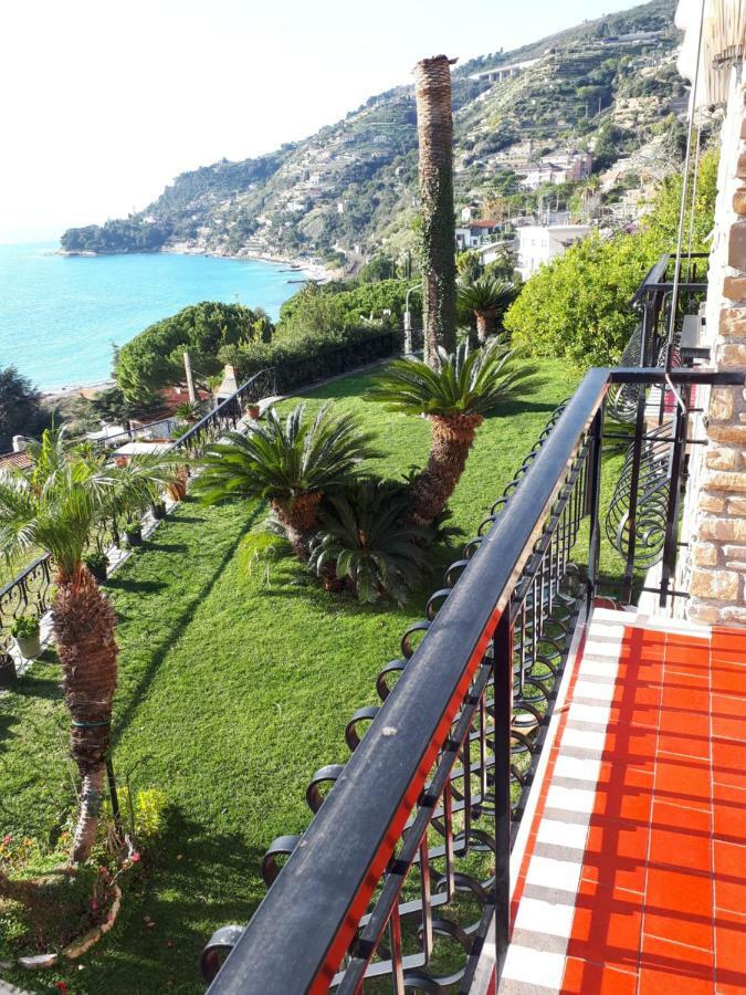 Apartamento Rifugio Societa Semplice Ospedaletti Exterior foto